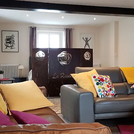 La Roseraie Alojamento de Acomodação e Pequeno-almoço 4*