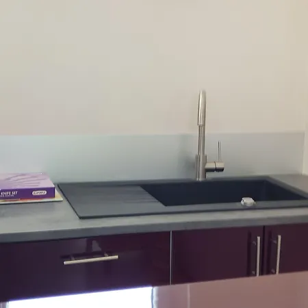 Alojamento de Acomodação e Pequeno-almoço La Roseraie 4*