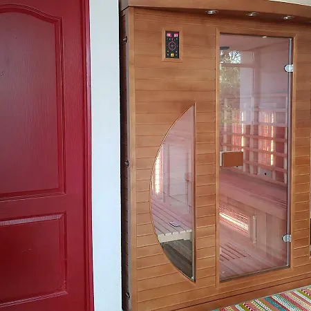 Alojamento de Acomodação e Pequeno-almoço La Roseraie